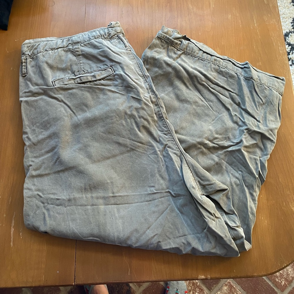 American Eagle Wide Leg Flowy Pants